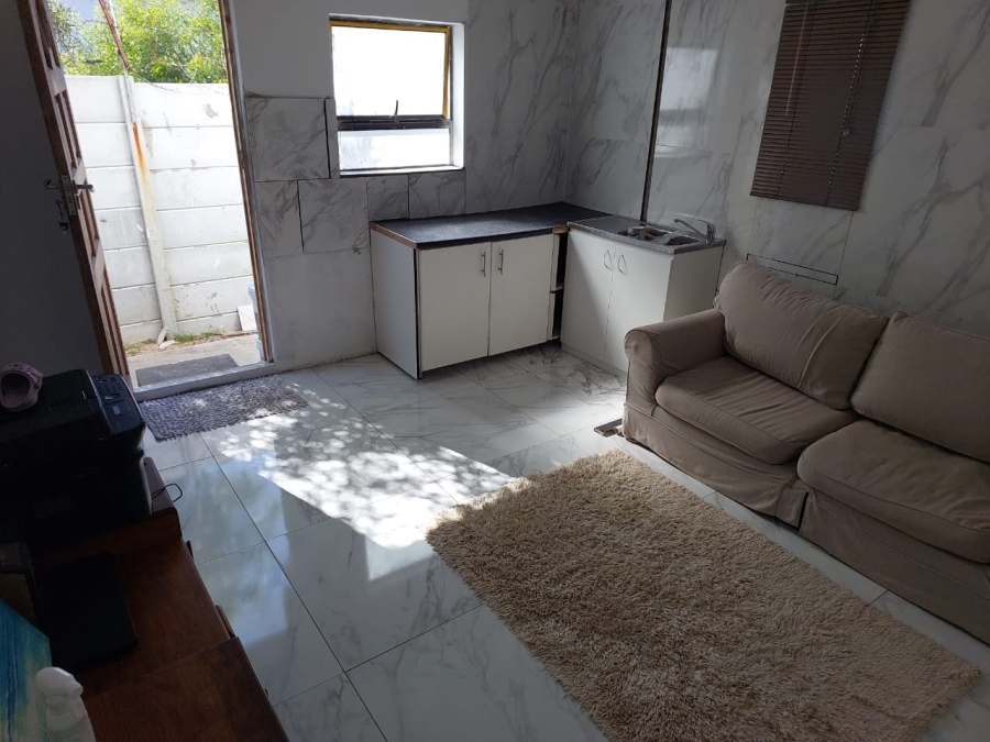 8 Bedroom Property for Sale in Parsonsvlei Eastern Cape